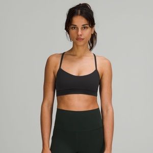 Lululemon 🍋 Flow Y Bra
